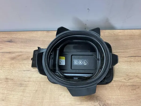 BMW Polttoainekansi OEM 9323528 iX3 2024 image 9