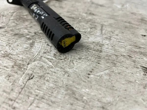 Jaguar XE X760 Pyro-Aktor Links GX73-16E634-AD image 4