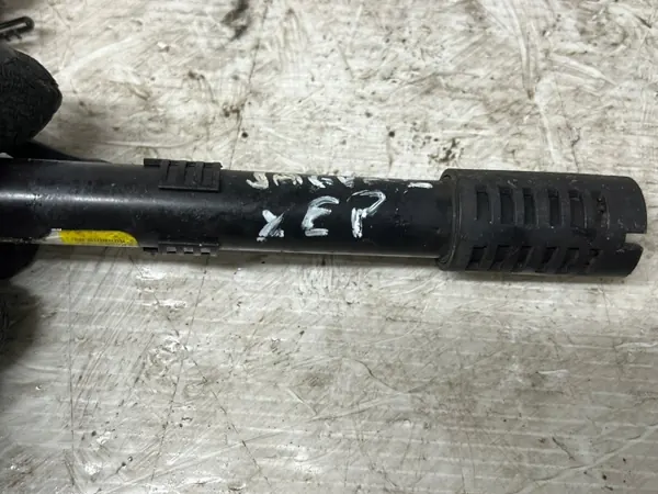 Jaguar XE X760 Pyro-Aktor Links GX73-16E634-AD image 6