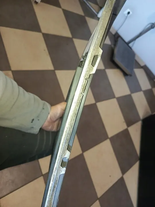 FORD FOCUS MK2 LIFT Grille de Pare-Chocs Avant 8M51-17B968-BE image 5