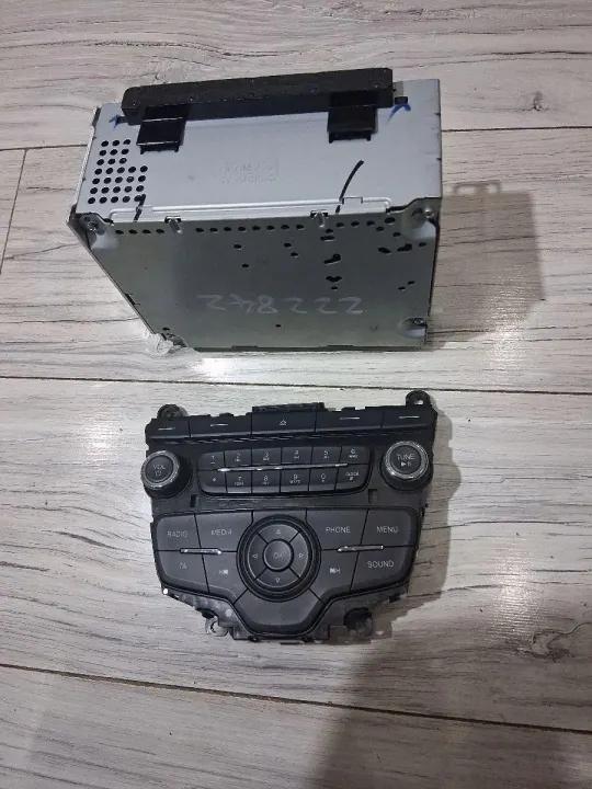 Ford Ka Plus Radio-CD-paneeli OEM G1B5-18C815-AF image 2