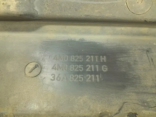 Audi Q7 II Faldón de Umbral Izquierdo OEM 4M0825211H image 8