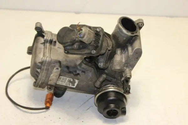 Audi A6 S6 A8 EGR-Jäähdytin 059131515BQ image 4