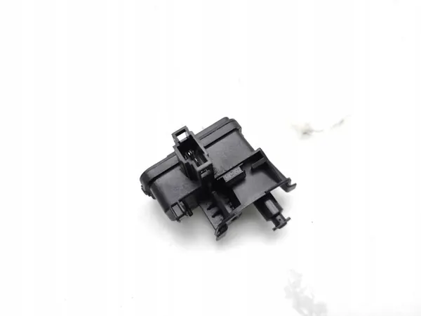Motor de fecho de tanque BYD OEM 9D5020-03 Usado image 4