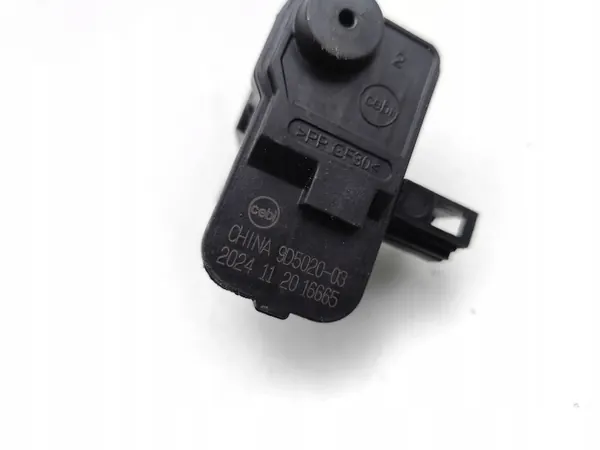 Motor de fecho de tanque BYD OEM 9D5020-03 Usado image 7