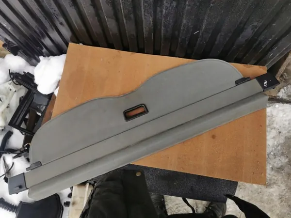 Rouleau d'étagère de coffre AUDI A4 B5 Break OEM 8D9863553 image 2