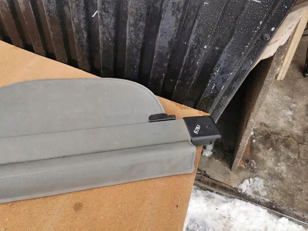 Rouleau d'étagère de coffre AUDI A4 B5 Break OEM 8D9863553 image 4