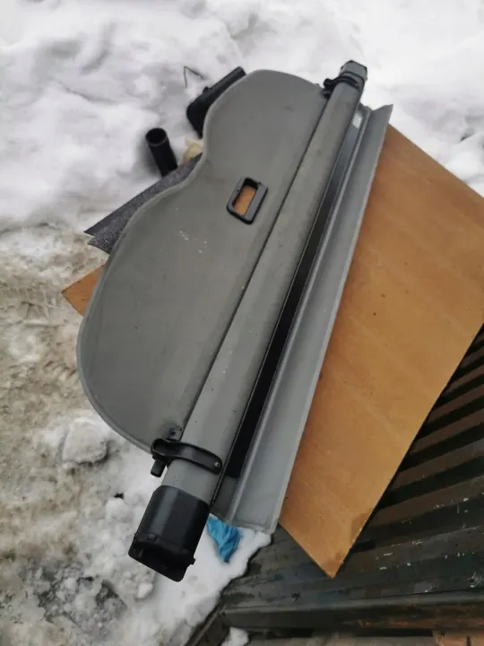 Rouleau d'étagère de coffre AUDI A4 B5 Break OEM 8D9863553 image 8