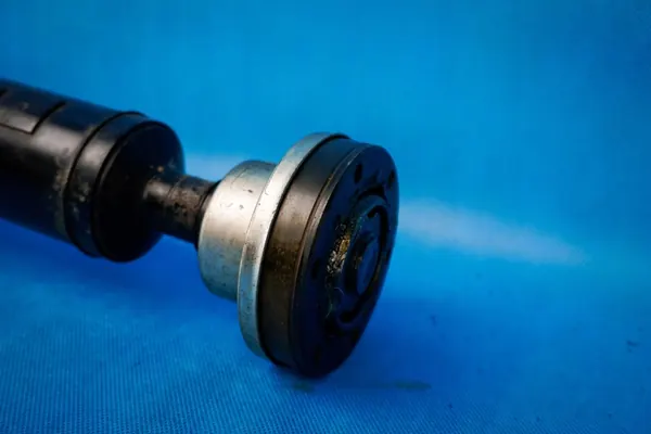 Drivaxel Audi A8 4H Long 4H4521101R image 7