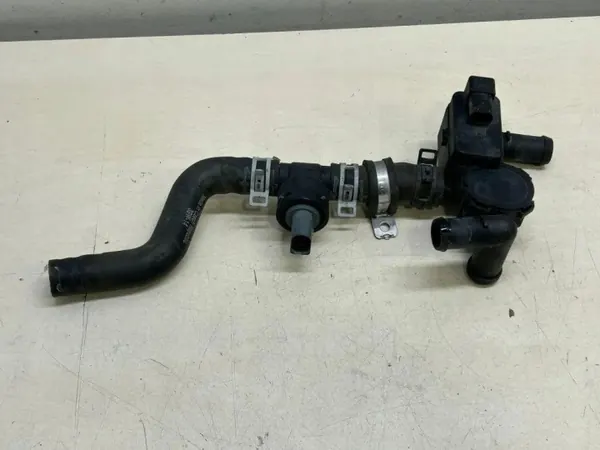 Värmaradiatorventil Porsche OE 7P5819824 Begagnad image 4