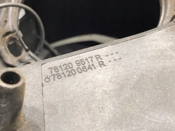 Bränsletanklock Renault Clio V Hatchback image 4