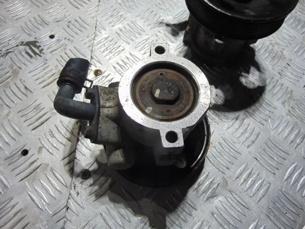 Ohjaustehostimen pumppu Chevrolet Captiva 2.0 VCDi Opel Antara 2.0 CDTi image 3
