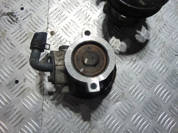 Ohjaustehostimen pumppu Chevrolet Captiva 2.0 VCDi Opel Antara 2.0 CDTi image 4