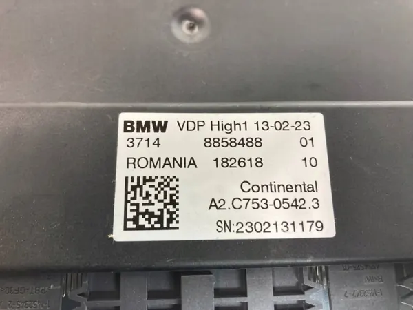 BMW i4 G26 Taka-ilmajousitusmoduuli OEM 8858488 image 4