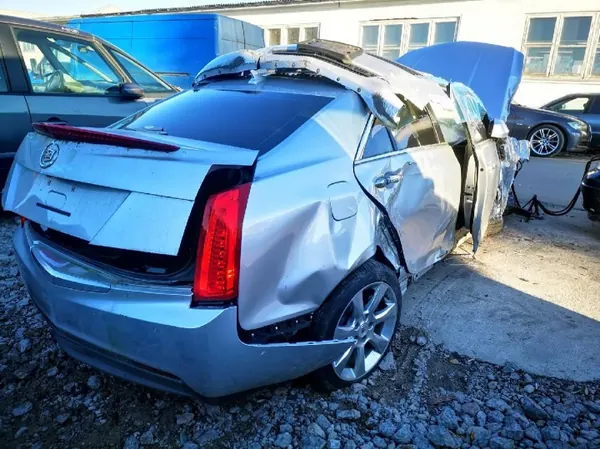 Coletor de Escape Cadillac ATS OEM 12627186 image 10