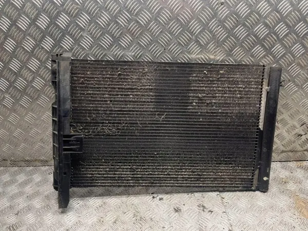 OEM 3213303 Ilmastointikondensaattori BMW E90 E91 2.5i image 3