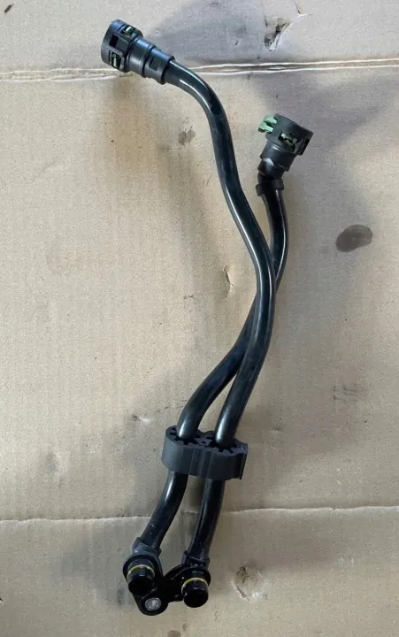Flexible de refroidissement boîte BMW OEM 8575844 - Occasion image 2