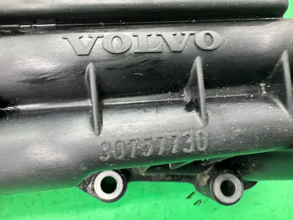 Oljefilterhusbas OEM 30757730 för Volvo image 4
