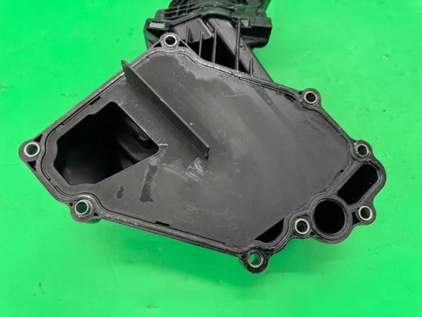 Oljefilterhusbas OEM 30757730 för Volvo image 8