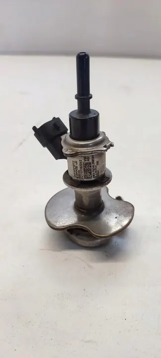 Injecteur AdBlue VW TIGUAN II 05L131113AD image 1