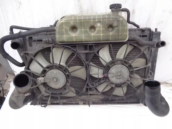 Toyota Jäähdytin OEM TO11026PF Corolla Verso 2.0 D-4D image 4