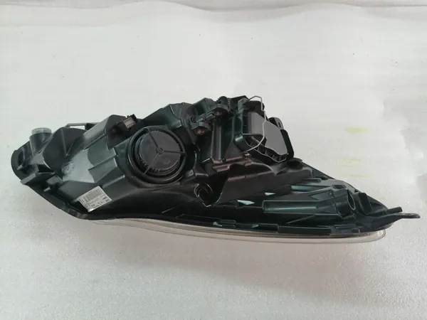 OPEL CORSA D LIFT FARO IZQUIERDO image 8