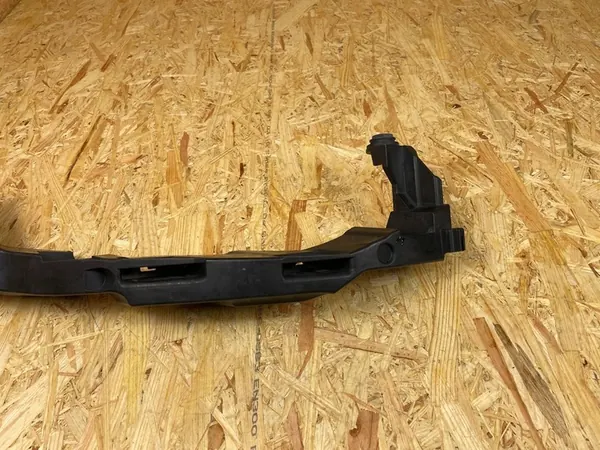 Supporto faro anteriore destro VW Polo VI 2G 2GS805072B image 4