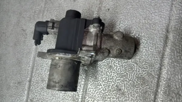 Gebrauchtes EGR-Ventil OEM 01 für Renault Laguna image 3