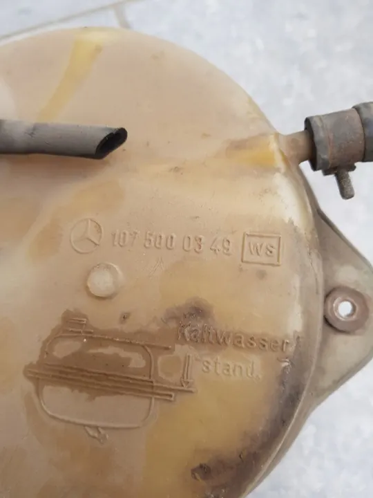 MERCEDES R107 SL SLC Kühlmittel-Ausgleichsbehälter 1075000349 image 2
