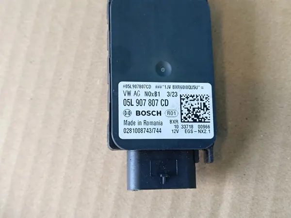 NOx-Sensor OEM 05L907807CD für Skoda Superb 3 image 9