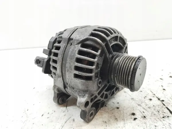 Alternator Volkswagen Caddy III 1.9 TDI OEM 06F903023F image 2