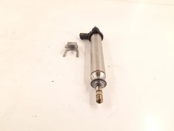 Bränsleinsprutare Mercedes E200 CGI W212 A2780700687 image 2