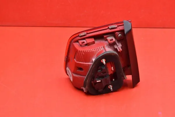 Lámpara Trasera Izquierda 5N0945093G VW Tiguan 11-17 image 3