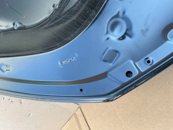 TOYOTA YARIS 11-14 MOTORHUVA NY ORIGINAL OEM image 7