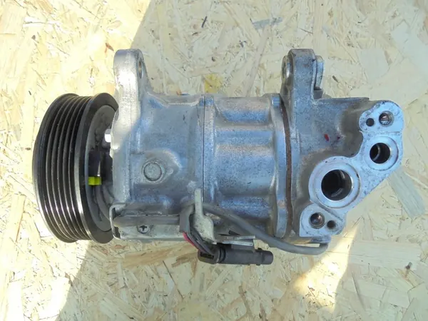 Compressore aria condizionata BMW F20 F21 F30 F32 OEM 64529299328 image 2