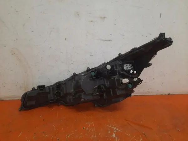 Faros Derecho Toyota Corolla E21 Lift 81110-02X10 image 10