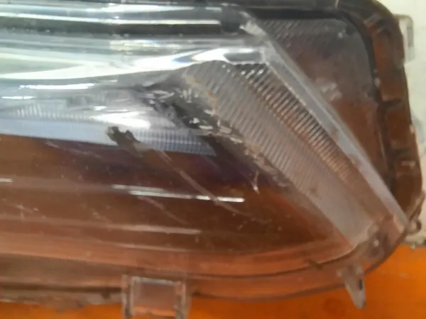 Faros Derecho Toyota Corolla E21 Lift 81110-02X10 image 3