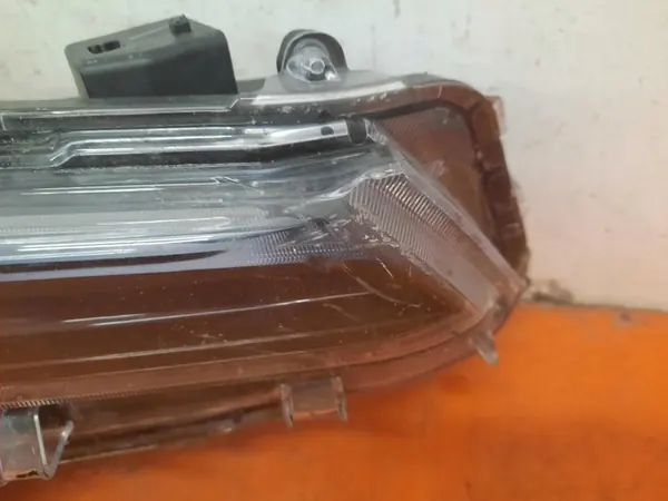 Faros Derecho Toyota Corolla E21 Lift 81110-02X10 image 6