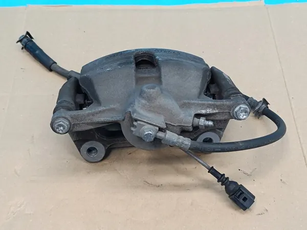 Skoda Superb B8 (3V) 2017 Oikea Etujarrusatula image 3