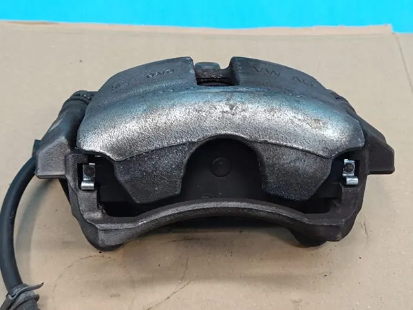 Skoda Superb B8 (3V) 2017 Oikea Etujarrusatula image 4