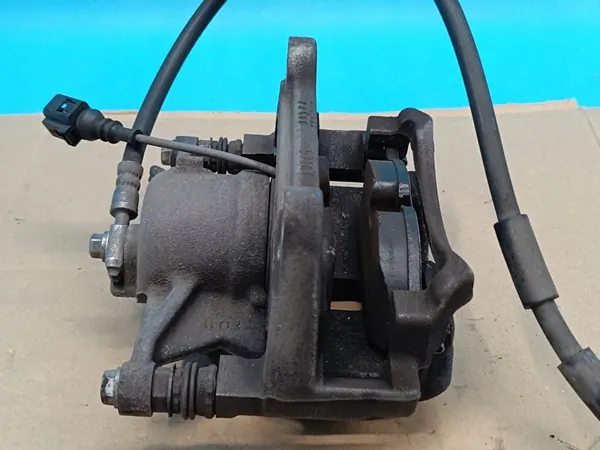 Skoda Superb B8 (3V) 2017 Oikea Etujarrusatula image 6