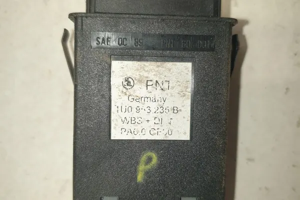 Warnschalter SKODA OCTAVIA I 1U0953235B image 4