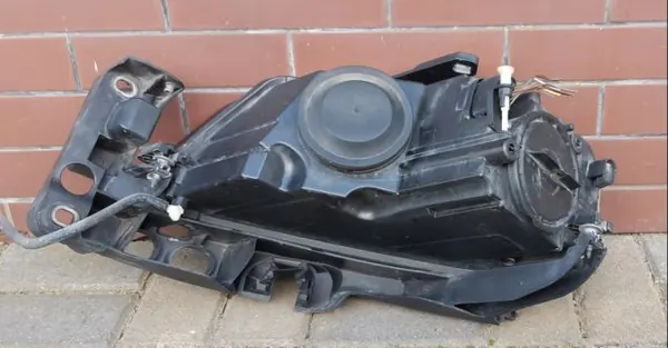 Reflector de faro derecho Audi A3 8P image 3