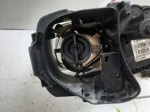 2010 Volkswagen Caddy Etuvalo 2K0941005B image 6