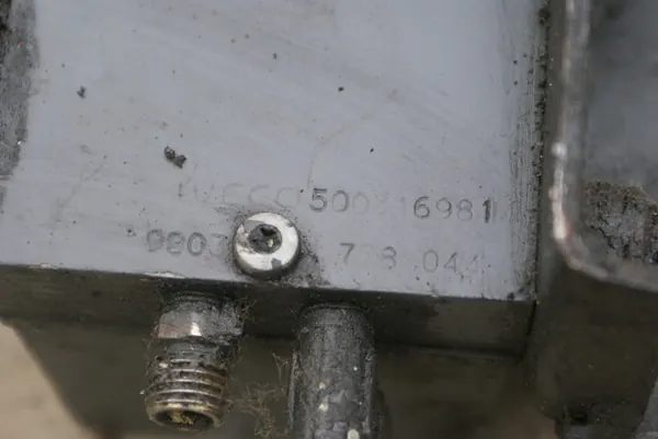 Pompe de levage de cabine Iveco Stralis, OEM 7382044 image 5