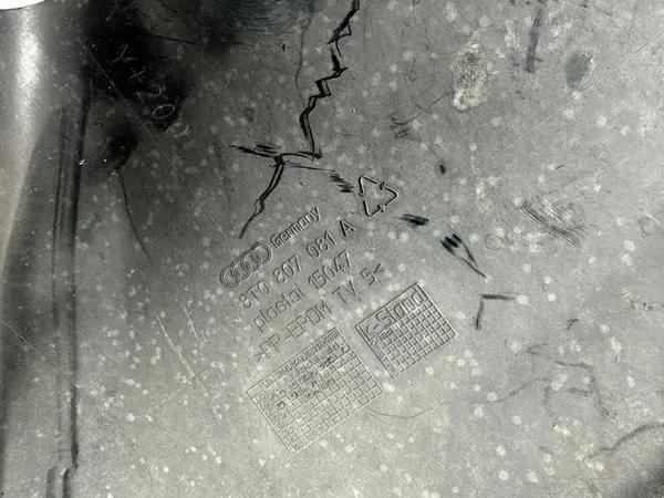 A5 8T Tampa do para-choque dianteiro 8T0807081A image 5