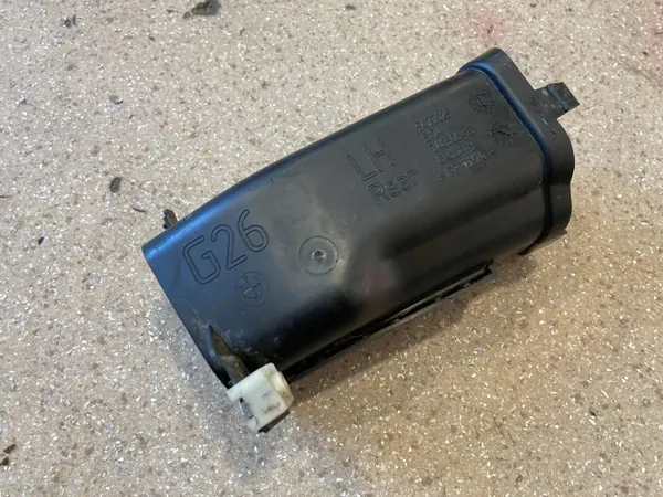 Ilmanotto vasen etu OEM 9477025 BMW G26:lle image 4