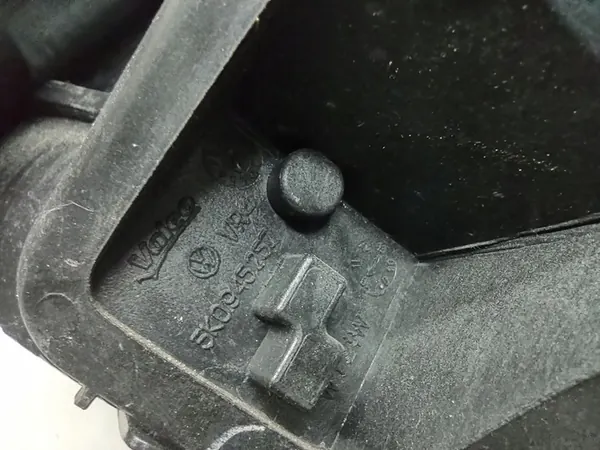 LÁMPARA TRASERA IZQUIERDA CARROCERÍA VW GOLF VI TYC image 8