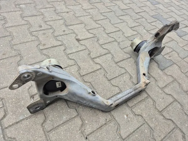 OEM 7L6199207B Etuapukehys VW Touaregille image 3