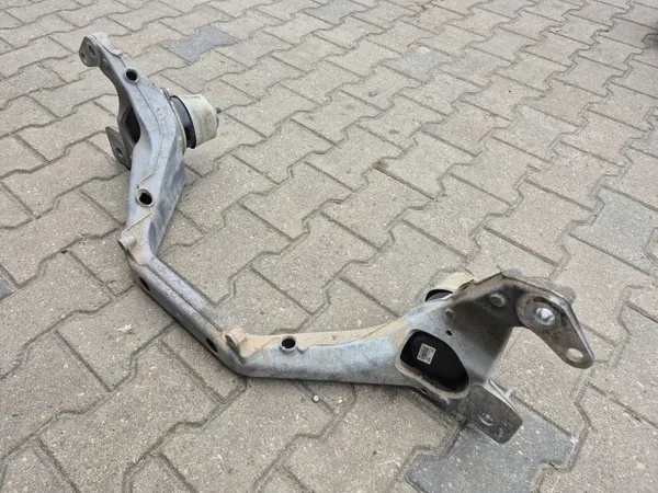 OEM 7L6199207B Etuapukehys VW Touaregille image 4